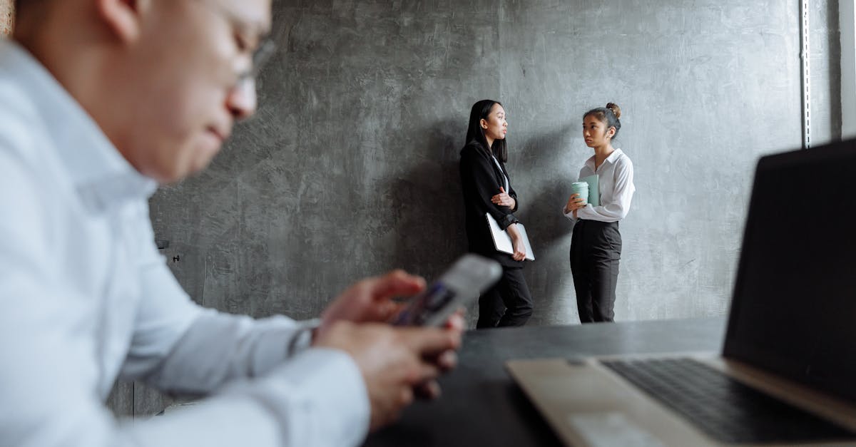 话机世界实名账号：开户抖音平台收费吗